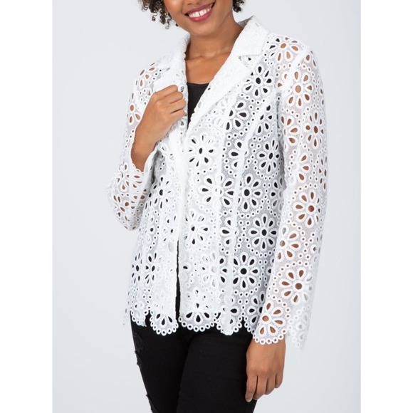 Berek Women's White Lace Brazer Size L Scalloped Long Sleeve Summer NWT - Picture 2 of 2